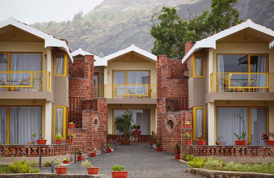 Mountain Stay at Malshej Ghat for weekend getaway