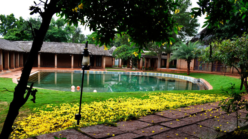 independence day resort near Bangalore for romantic couples - swimming pool area