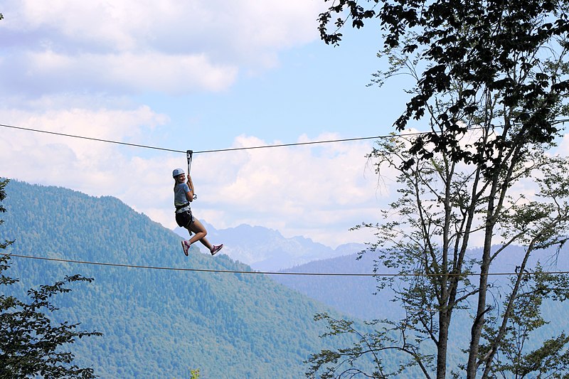 woman-Ziplining_in_Caucasus