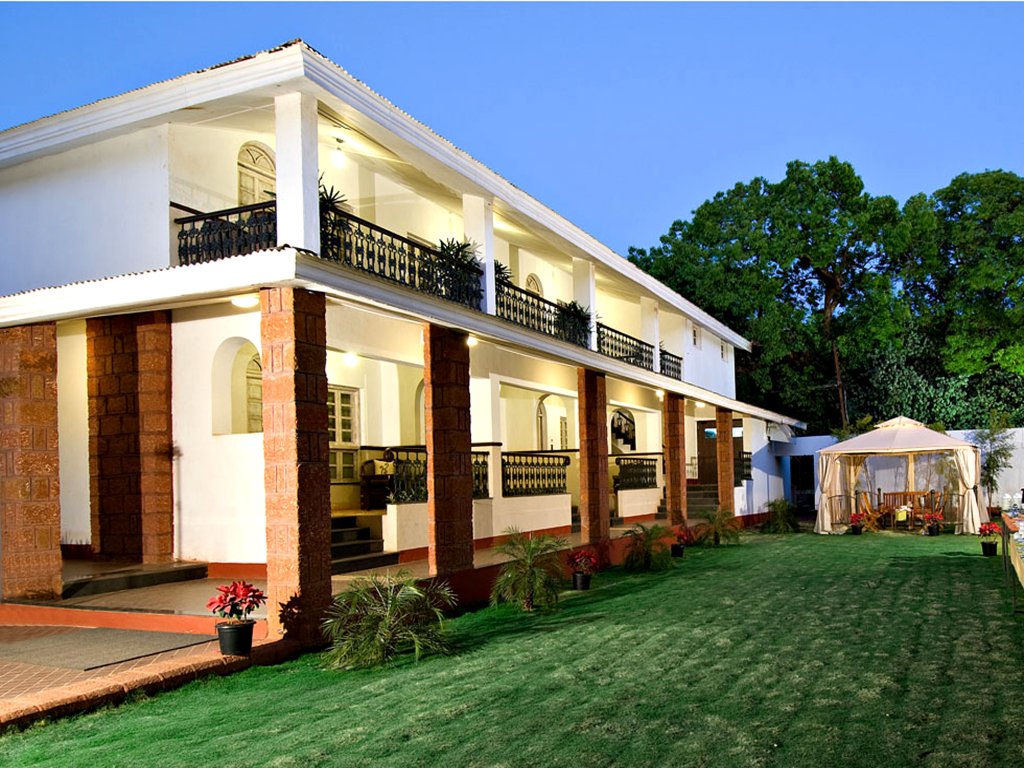 English-colonial-style architecture at this resort near Pune is bound to charm you
