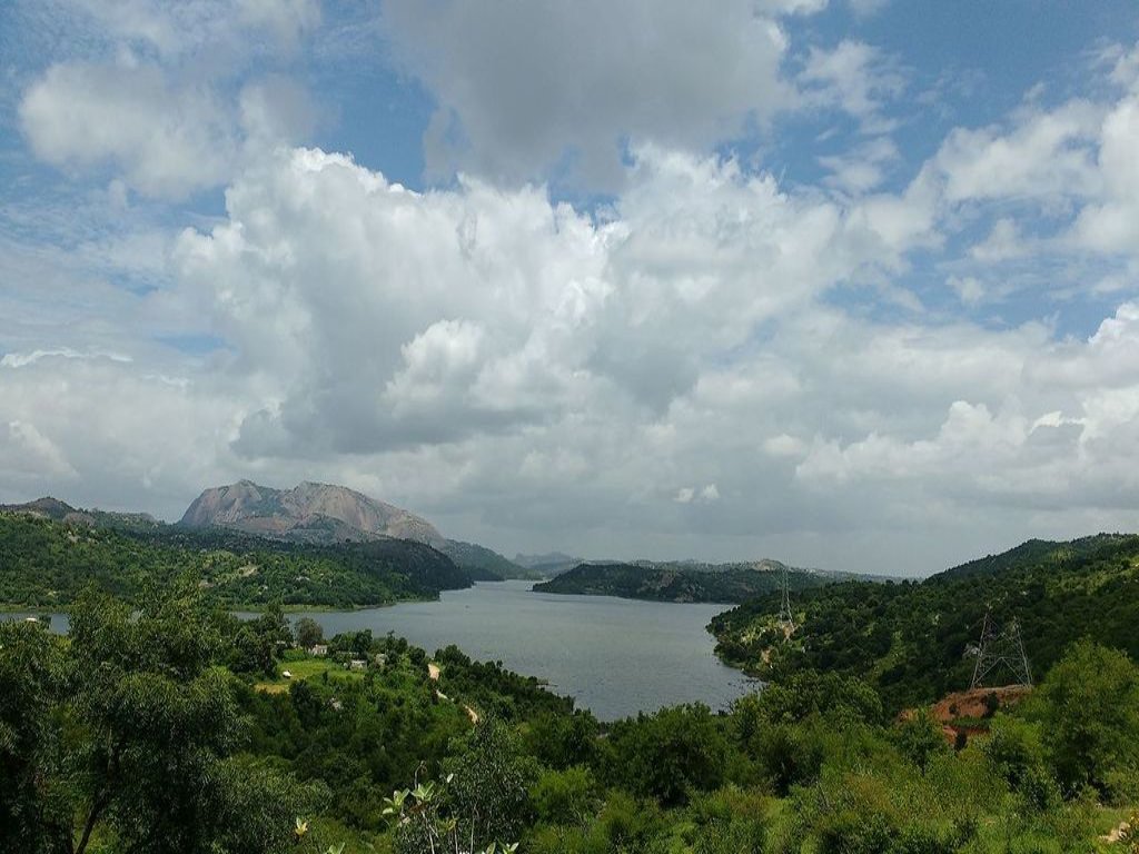 Beautiful reservoir among lush forests at Manchanabele