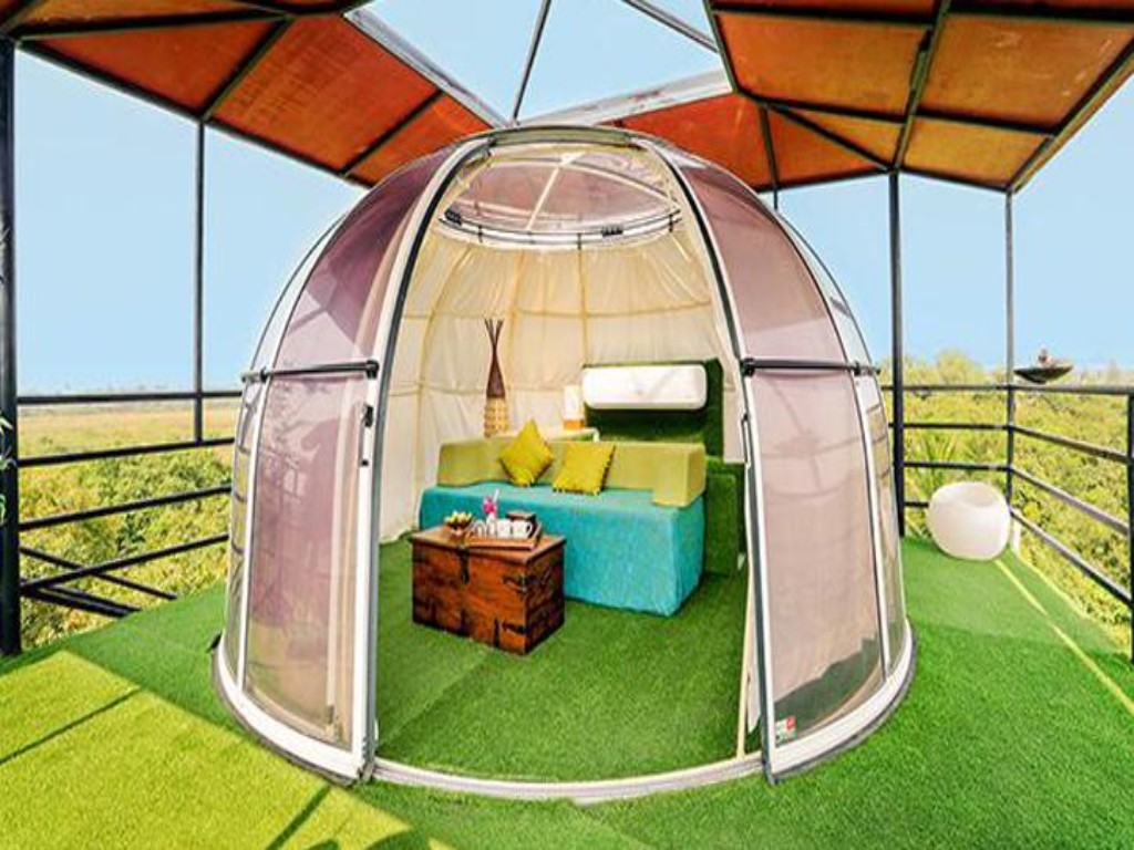 Who doesn't love gazebo fine dining and sky-high igloos? Must-visit!