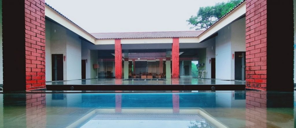 beach family resort near mumbai
