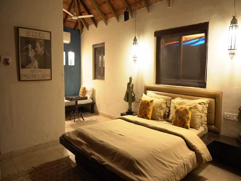 villas near Mumbai with a private pool