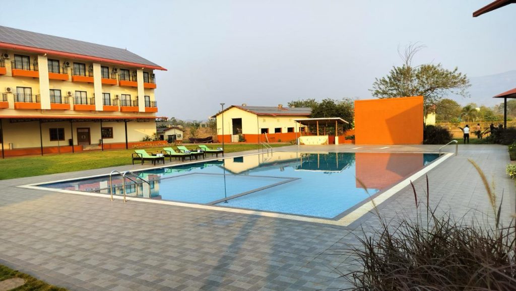 karjat resorts