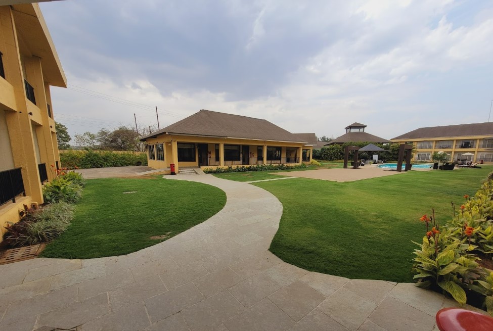 luxury stay igatpuri resorts