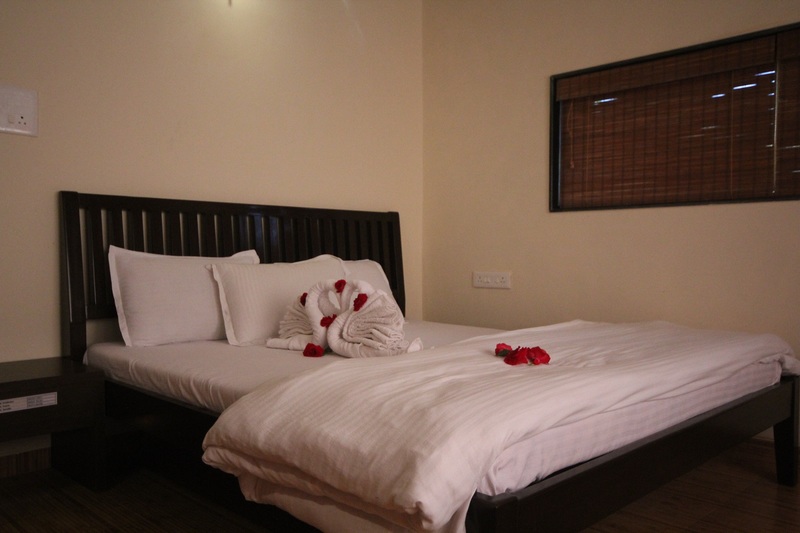 Comfort Spaces and Plush Bedroom_Scenic Mountain Resort