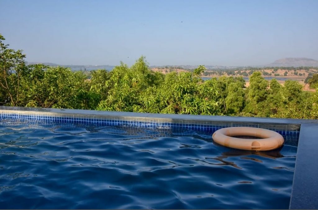 Swimming Pool for a Relaxing Dip_Igatpuri Resorts_Scenic Mountain Resort_Igatpuri Resorts Villa