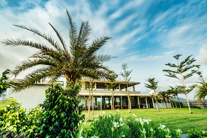 monsoon resorts