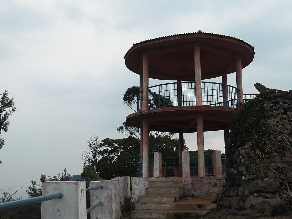 things to do in yercaud with family