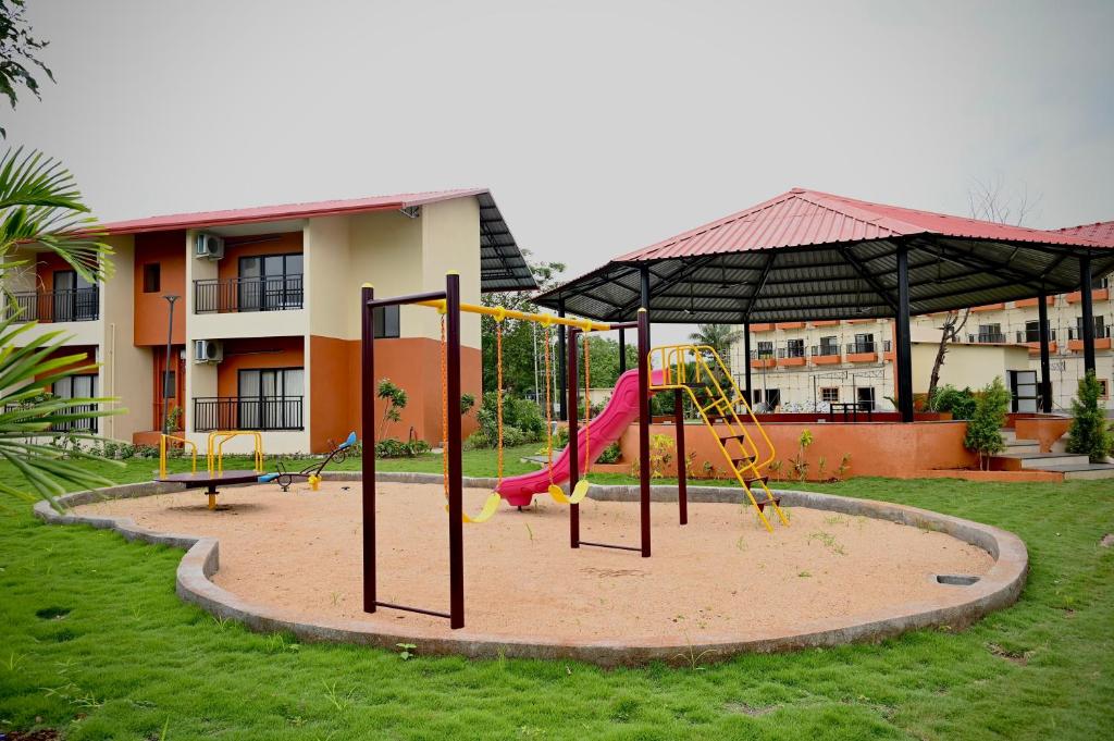  Blissful Lifestyle Retreat-playground