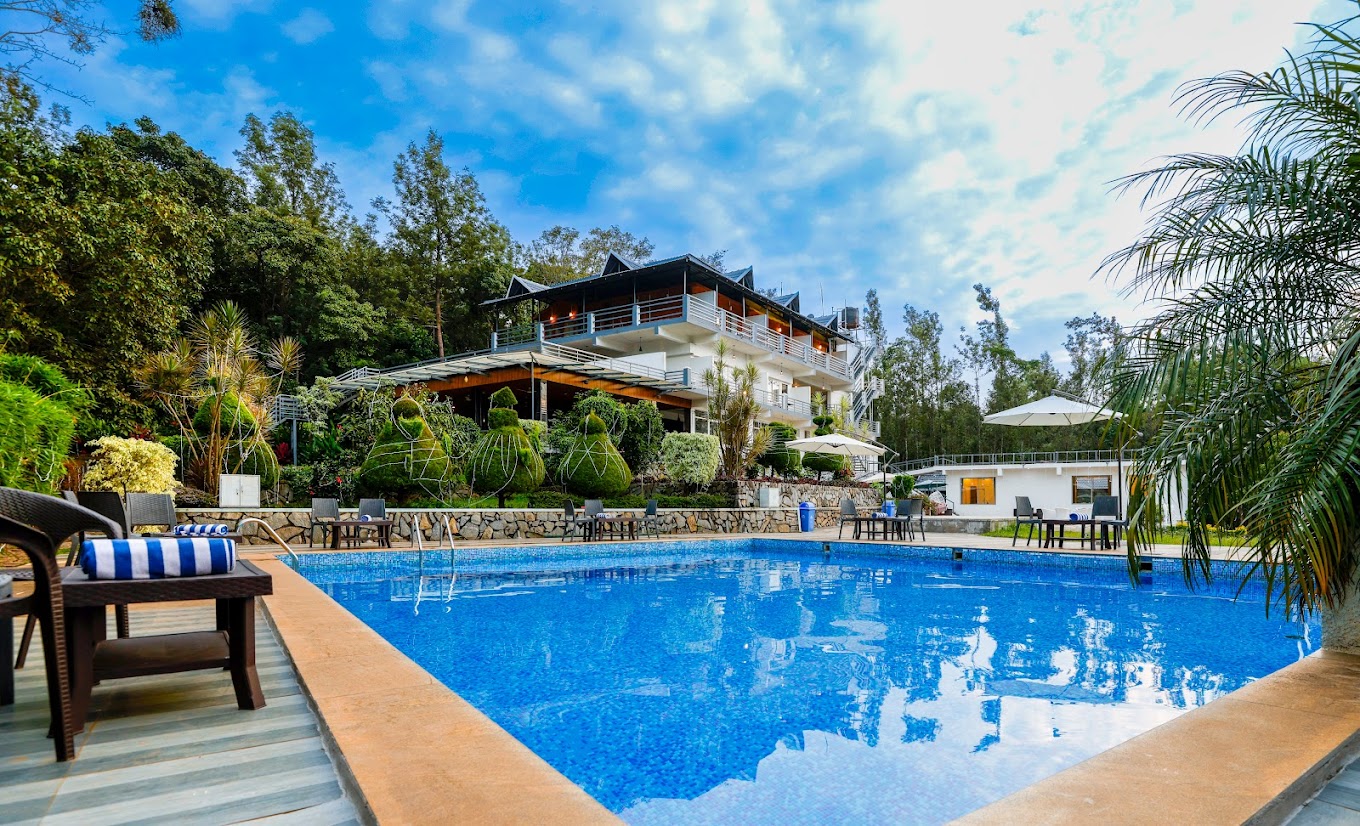 Staycation In Chikmagalur: Majestic Mountain Resort