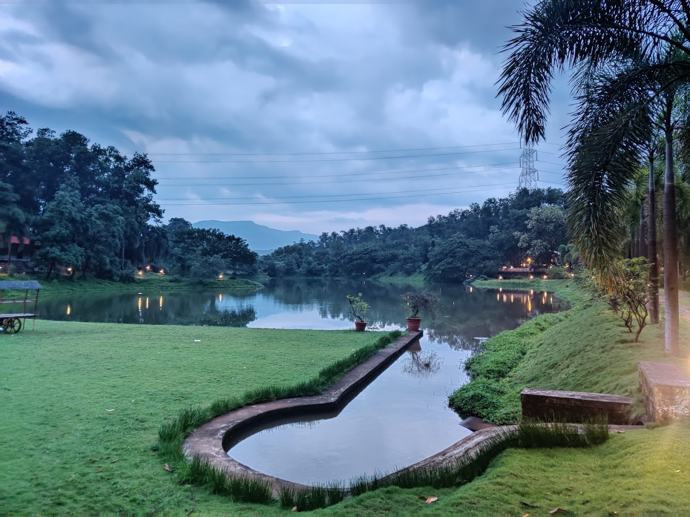 Karjat Rhodo Resort And Spa-pond
