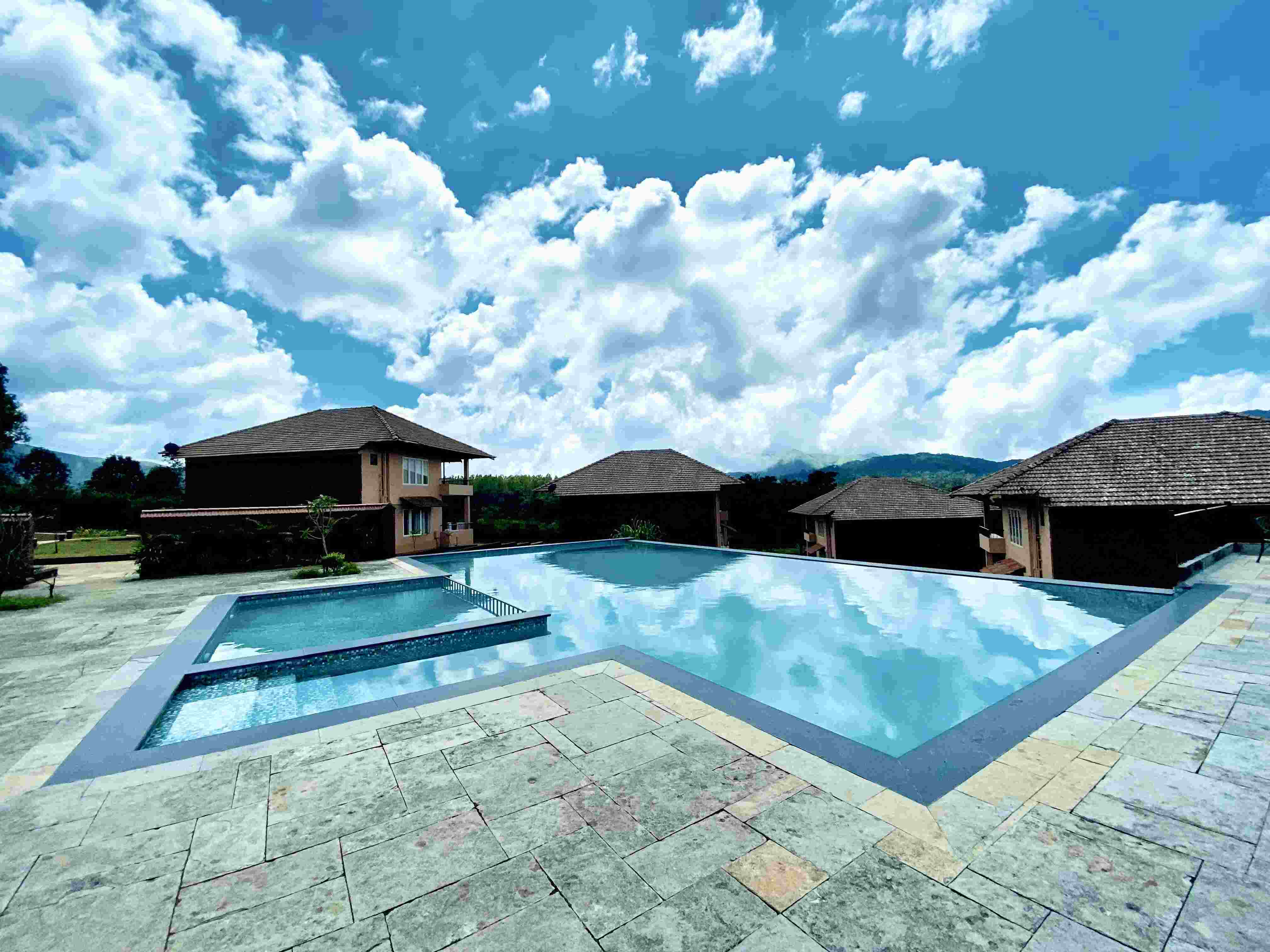 weekend getaways from bangalore within 200 km: sakleshpur plantation resort