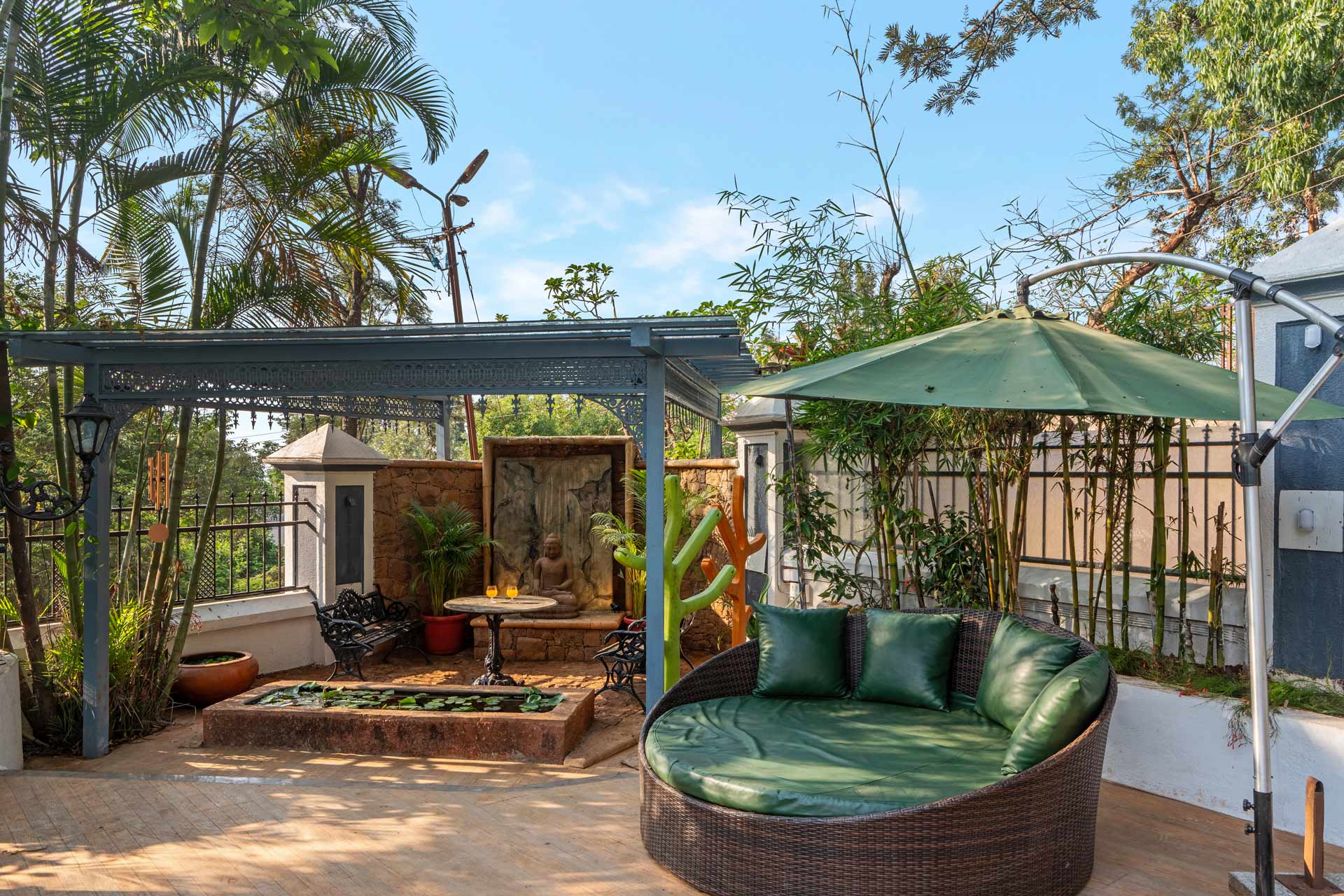 villa-sit-out-area