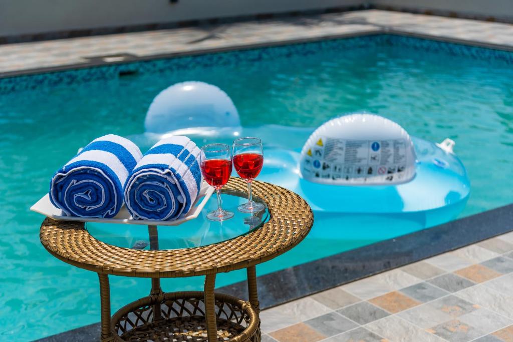 private villas for special occasions near Mumbai