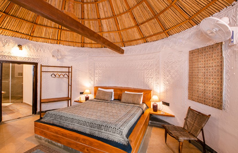 Holi long weekend getaways near Ahmedabad