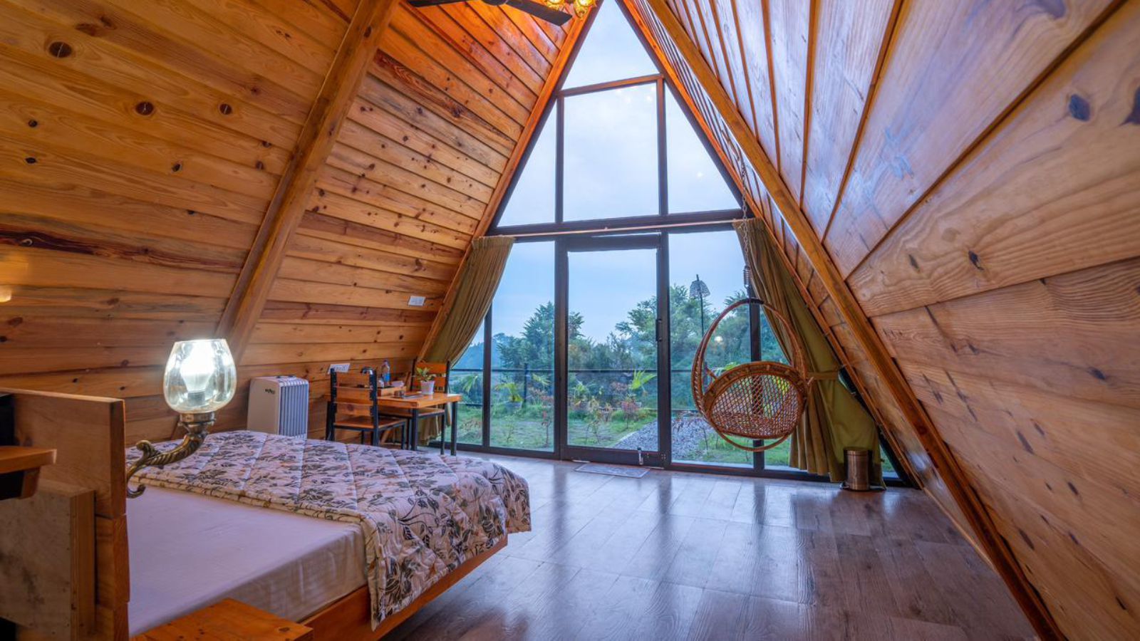 hill station getaways in Uttarakhand in 2025