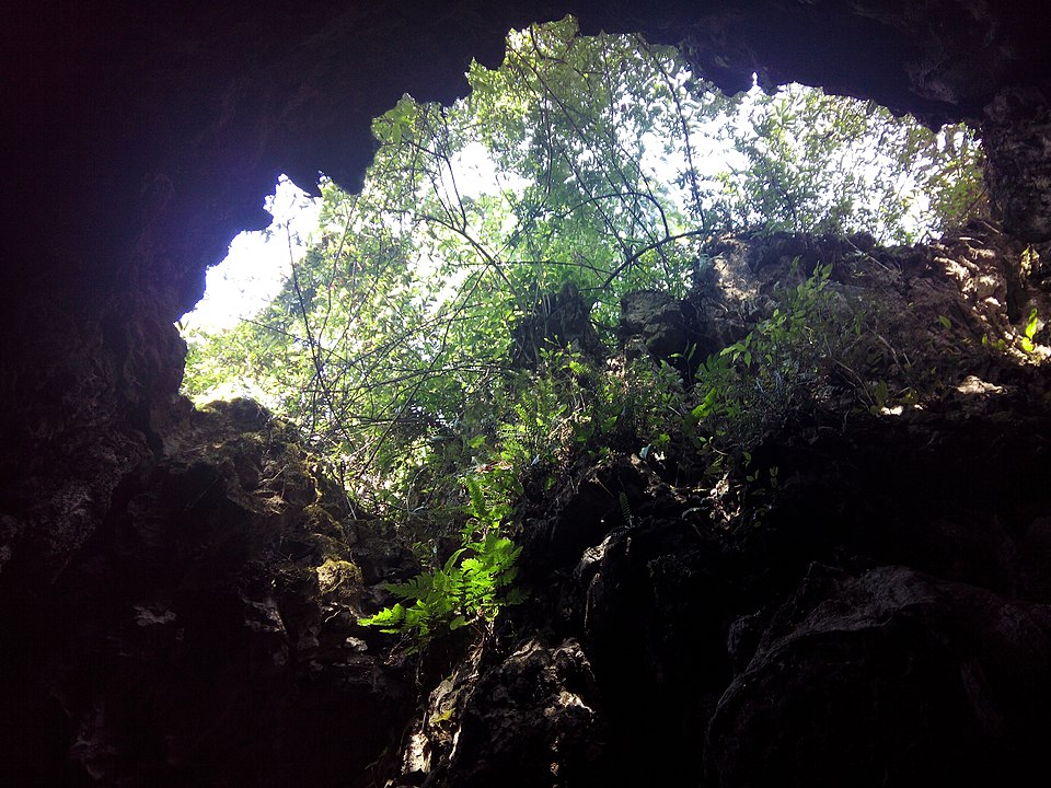 caves in shillong