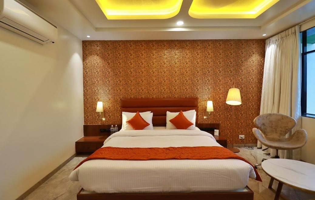 pure veg resorts near Pune for August long weekend in 2025