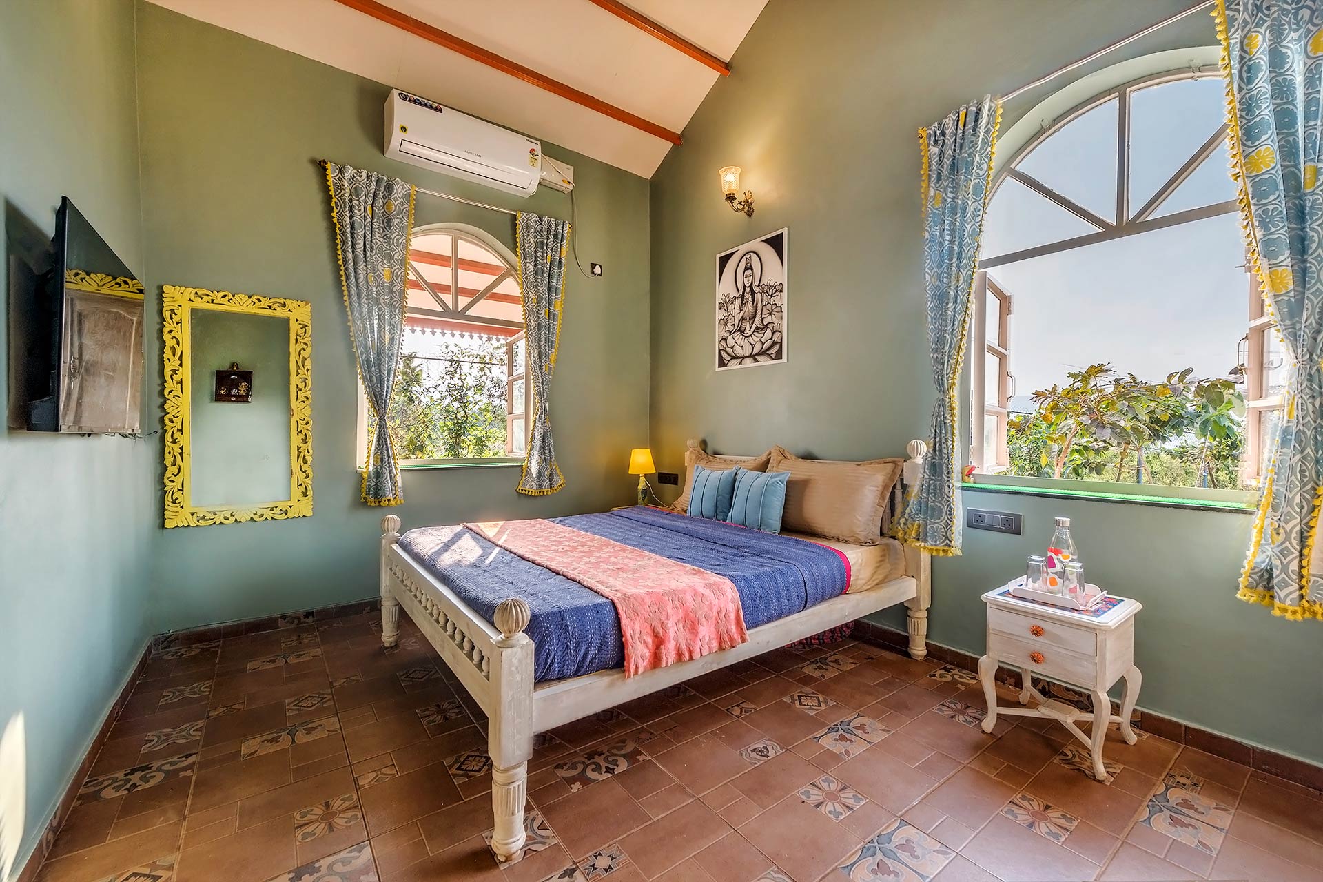 pet friendly villas in Lonavala for August long weekend in 2025