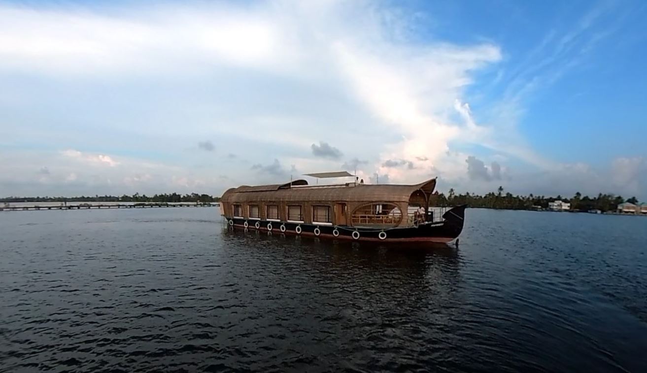offbeat stays within 3 hours from Cochin Airport in 2025